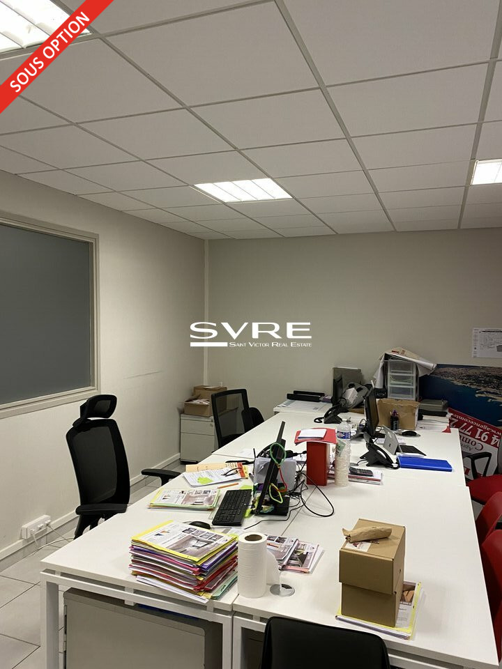 055683894_13_001776_5