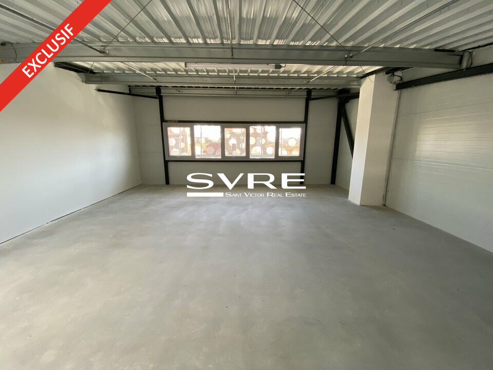 098318743_13_001750_6