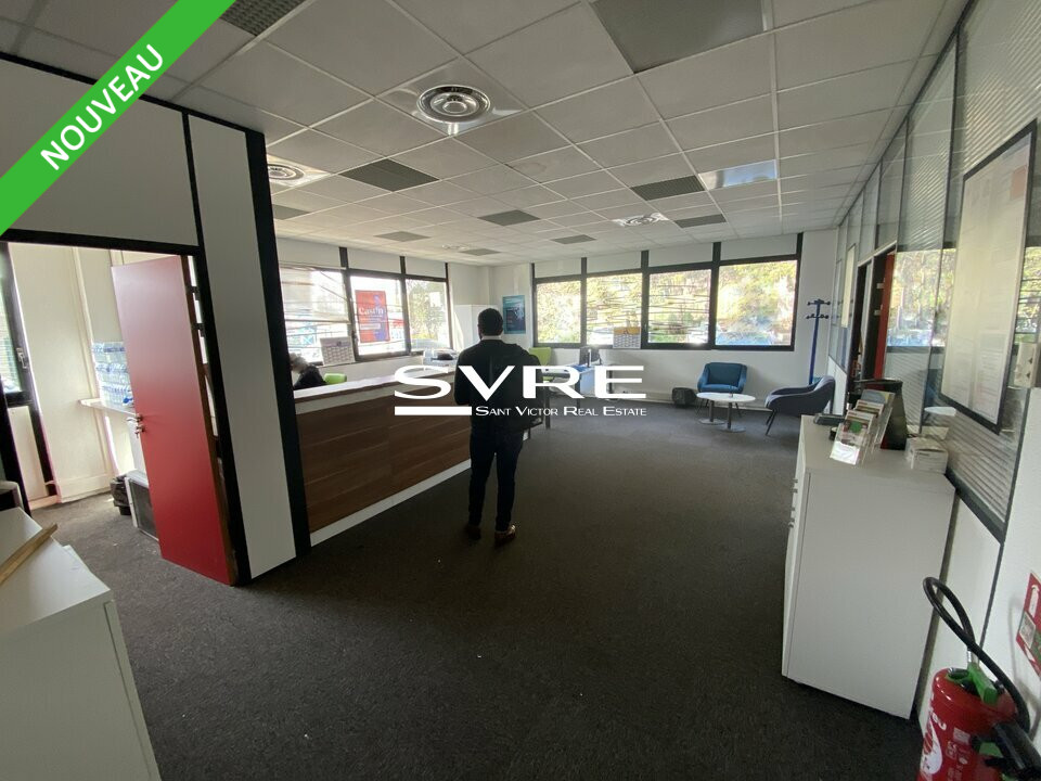 204976562_13_001804_8