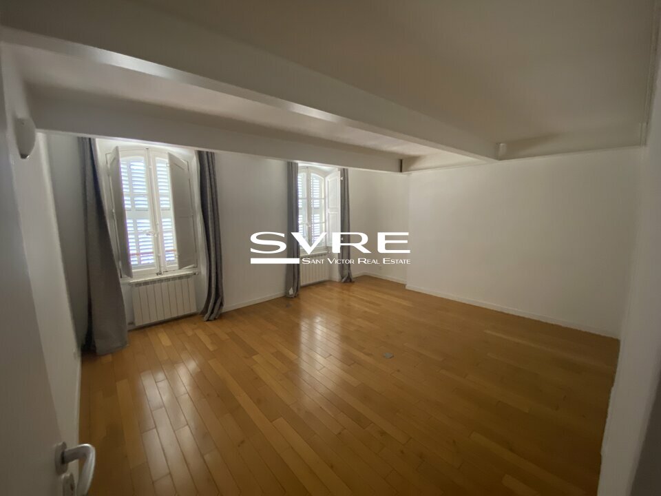 358099677_13_001861_6