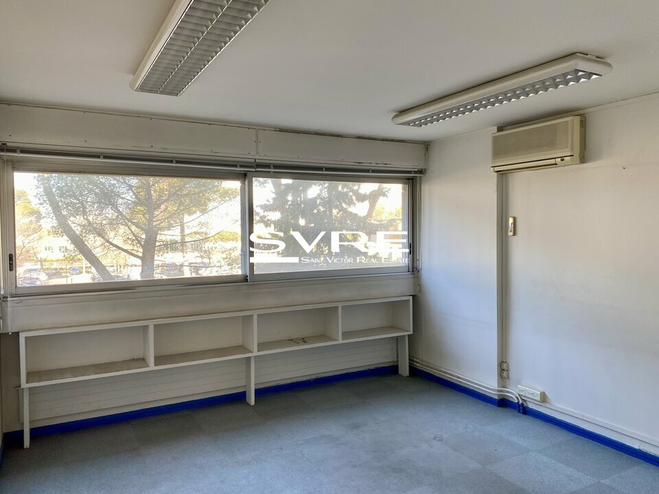 551223417_13_001808_2