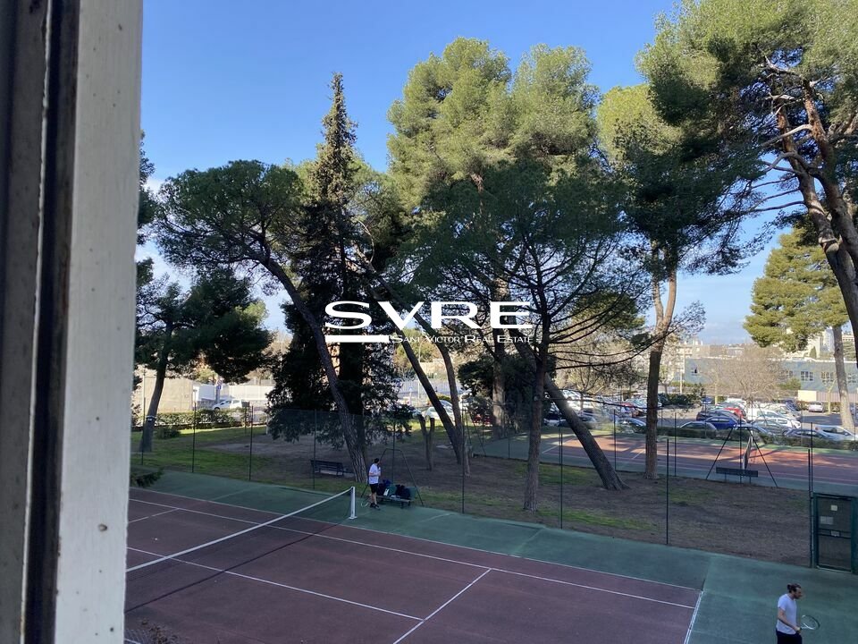 551255938_13_001808_8