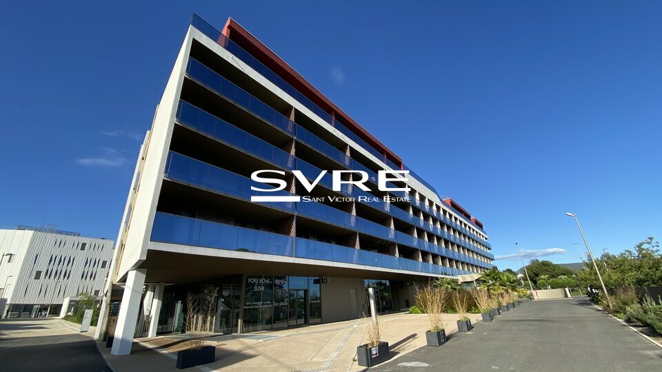 733652001_13_001749_2