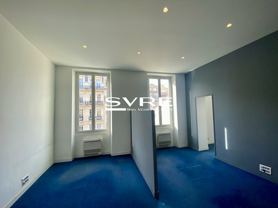 794960752_13_001826_8