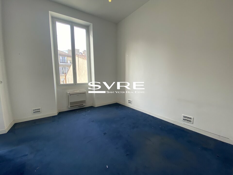 794984183_13_001826_12