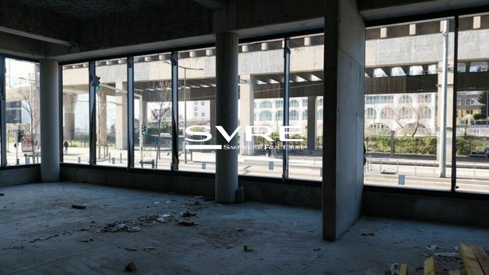 832949296_13_001797_3