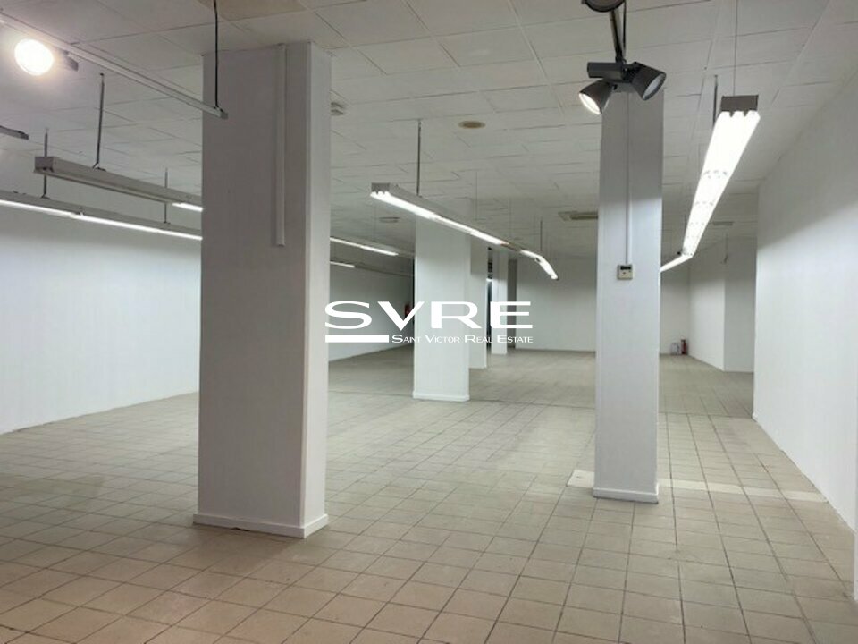 915585304_13_001780_1