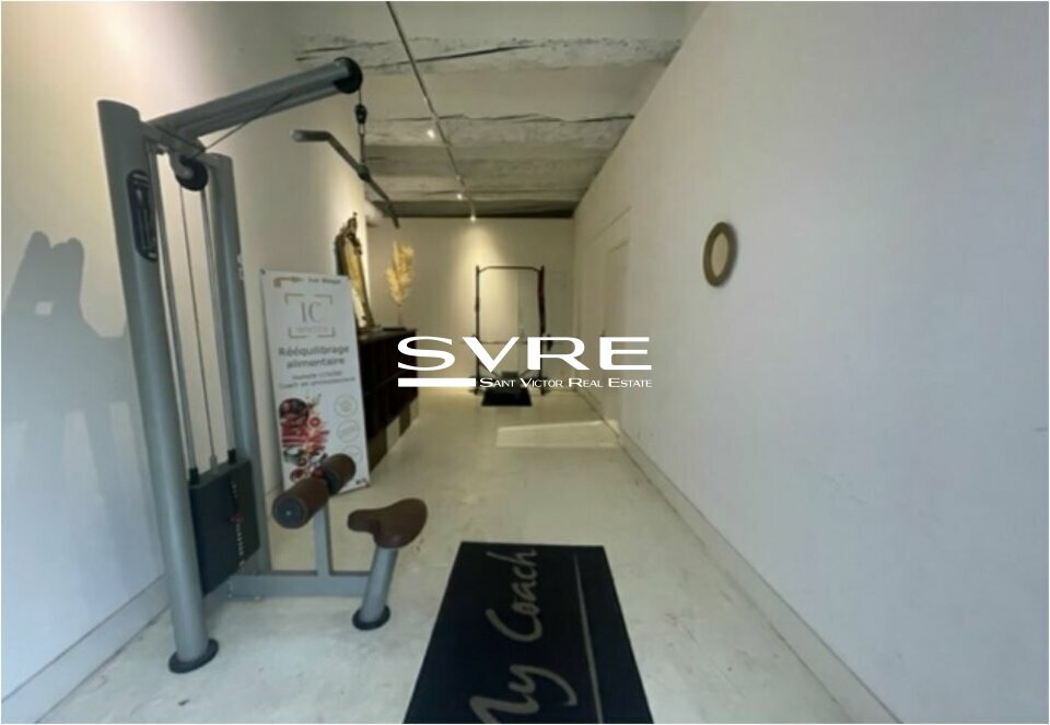 967703237_13_001781_10