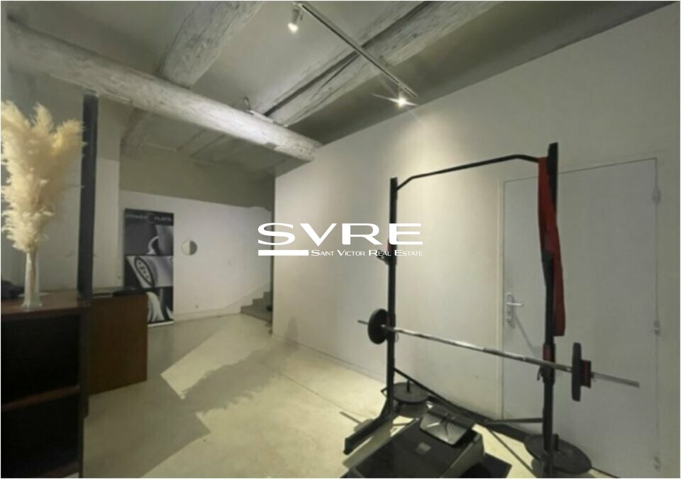 967705129_13_001781_11